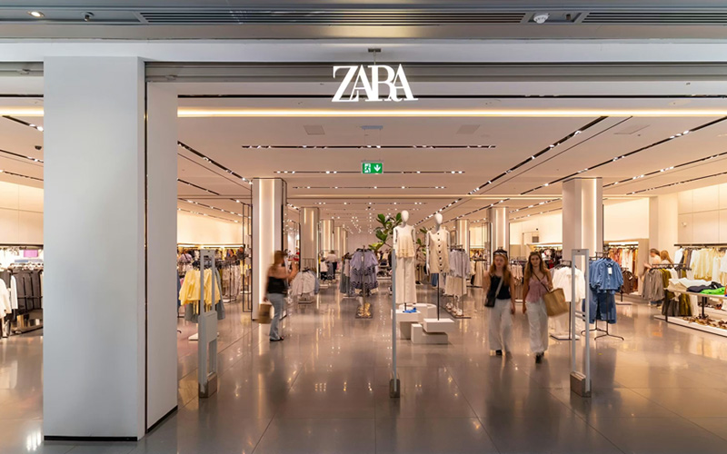 معرفی برند زارا؛ چرا لباس‌های Zara اینقدر محبوب هستند؟